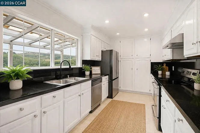 225 Merced Dr — Photo 26
