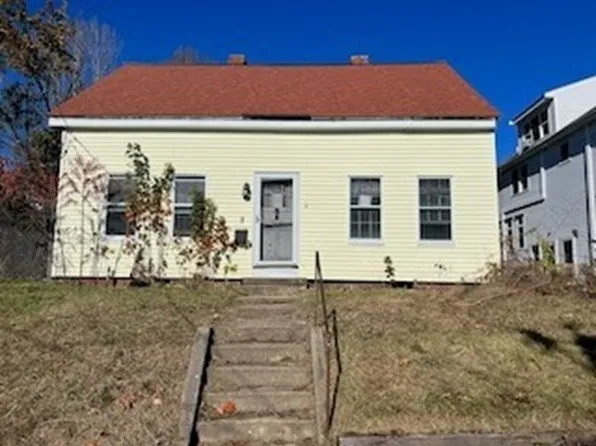 2 Mechanic St, Merrimac, MA 01860