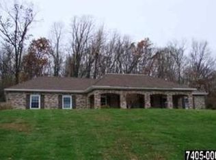 6767 Dark Hollow Rd, Wrightsville, PA 17368