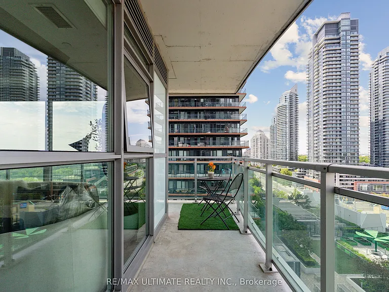33 Shore Breeze Dr #1003 — Photo 23