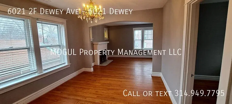 Spacious top floor apartment home in Holly Hills.... — Photo 1