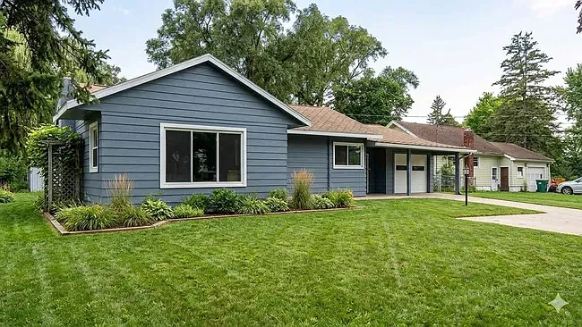 3 bed, 1150 sqft, $1,850 — Photo 2