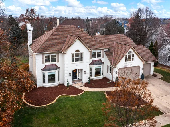 2212 Sable Oaks Dr, Naperville, IL 60564