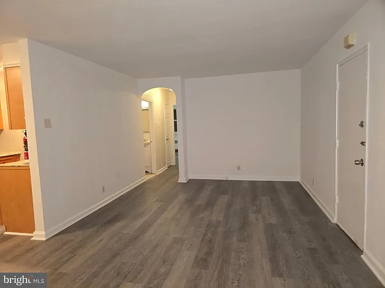 6135 Old York Rd #1/2-1 — Photo 31