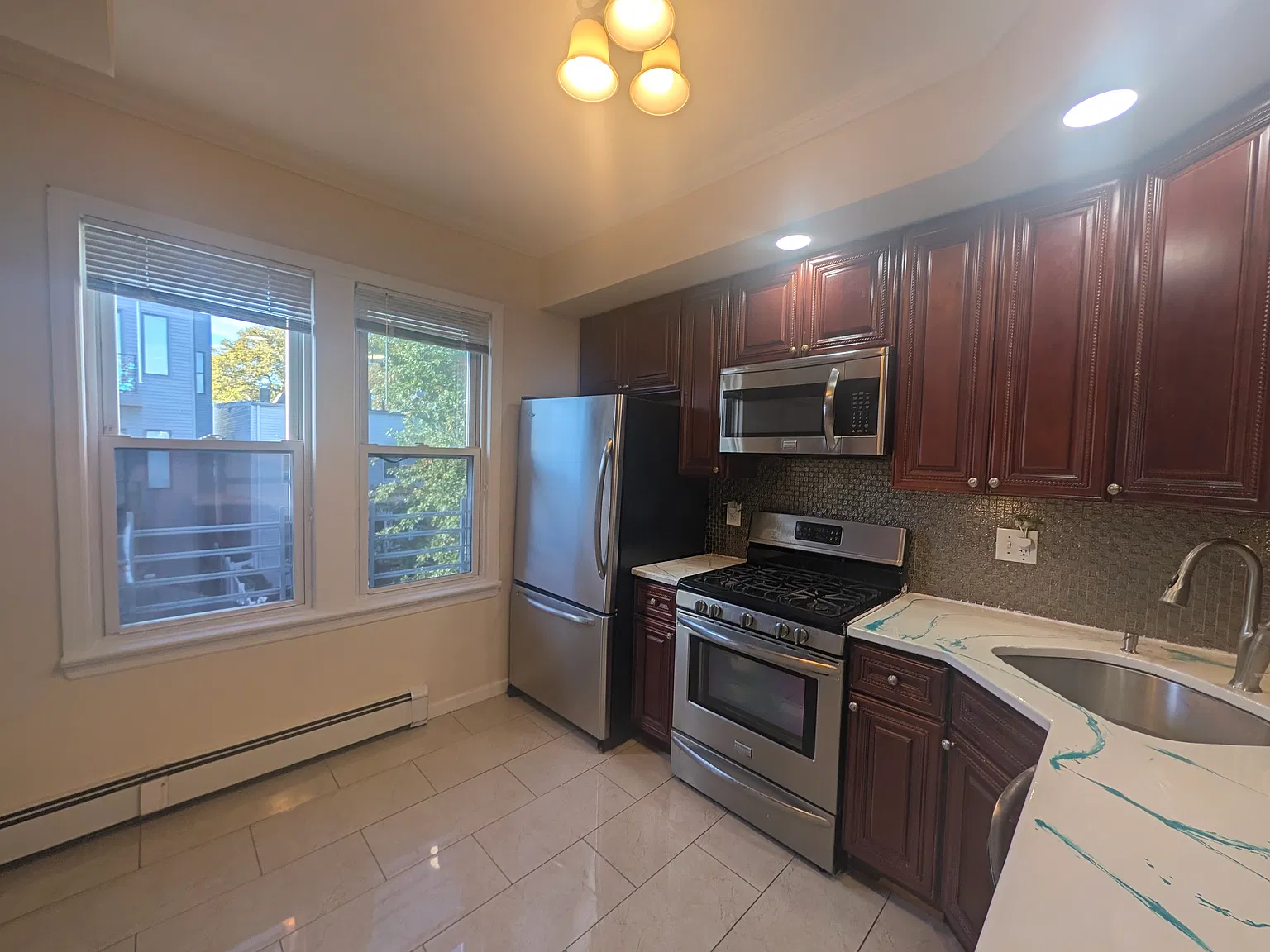 343 Union St — Photo 3