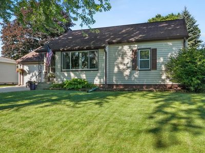 315 Parker Ave, Algoma, WI, 54201