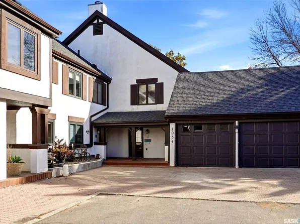 1034 Gryphons Walk, Regina, SK S4S 6X1