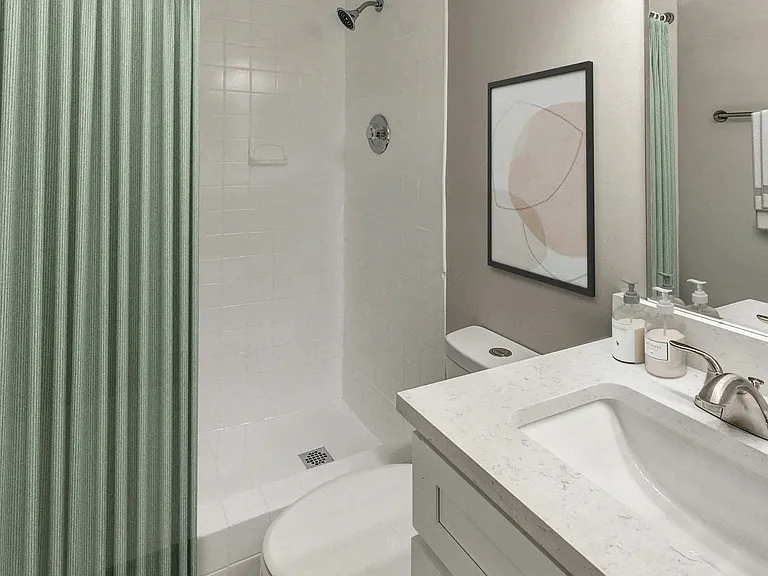 The Luxe at Boca — Photo 38