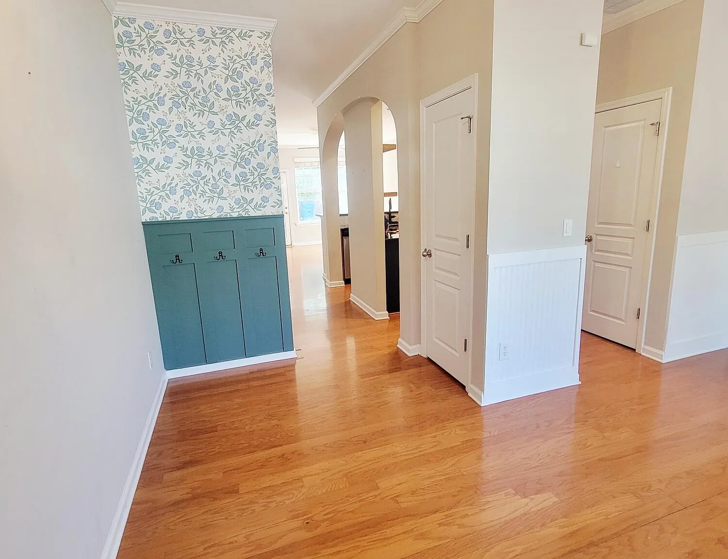 2 bed, 2.5 bath, 1388 sqft, $1,995 — Photo 2