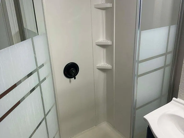 401 Dillrose Dr — Photo 10