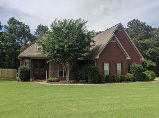 79 Brookwood Dr, Wetumpka, AL 36093