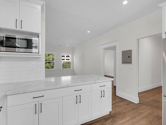 3rd image of 367 Grand Ave APT 2