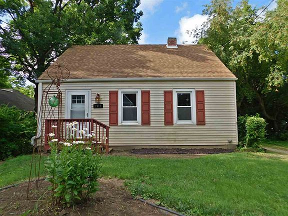 2nd image of 1512 E Clayton Ave