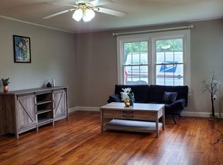 225 S 15th St, Murray, KY 42071