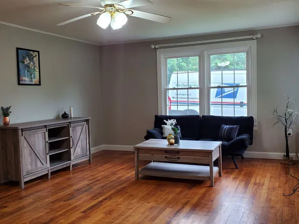225 S 15th St, Murray, KY 42071