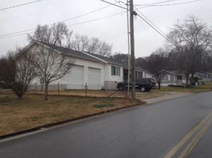 2nd image of 75 Alan Dr