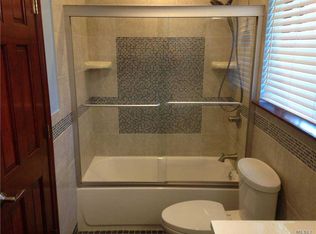 86 Genesee Dr, Commack, NY 11725