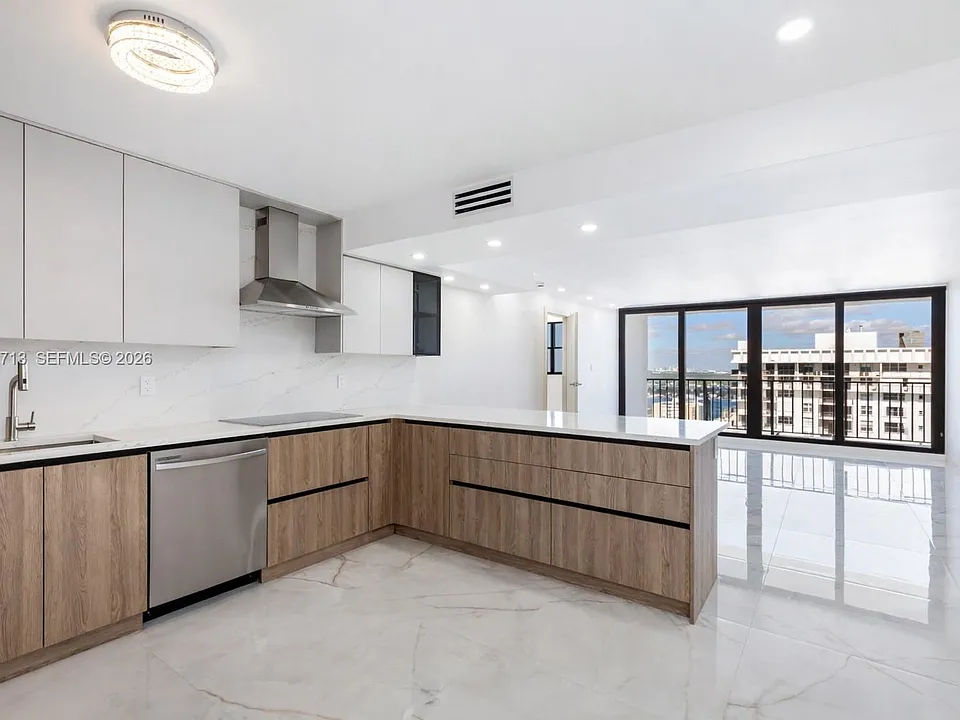 2401 S Ocean Dr #Penthouse A4