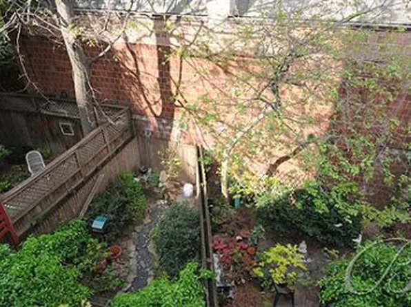 443 West 24th Street image 1 of 8