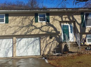 302 34th St, Fort Madison, IA 52627