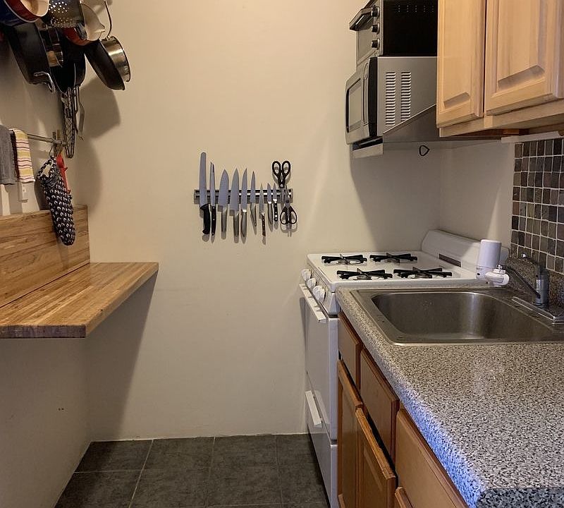 2nd image of 868 Dekalb Ave #3R