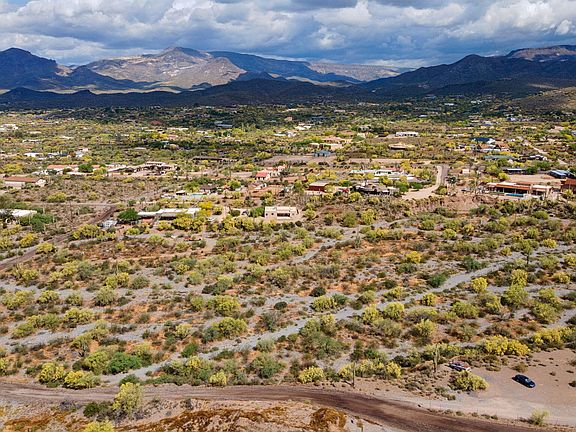 3rd image of 39955 N ECHO CANYON Drive