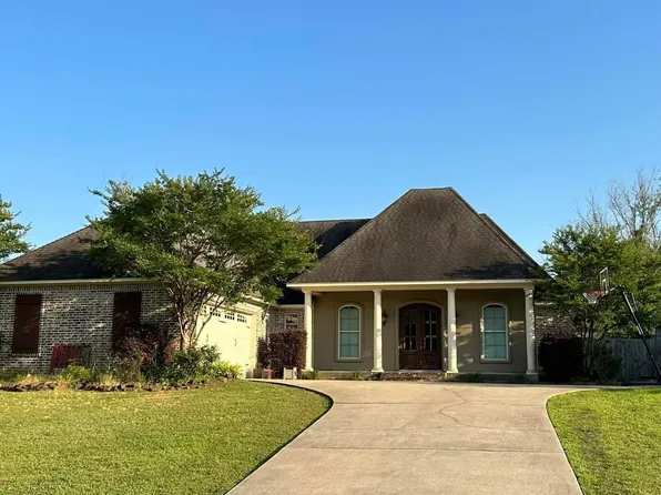 1702 Decatur Dr, Ruston, LA 71270