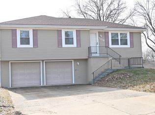 706 Britany Dr, Warrensburg, MO 64093