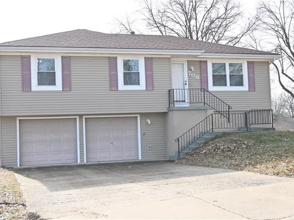706 Britany Dr, Warrensburg, MO 64093