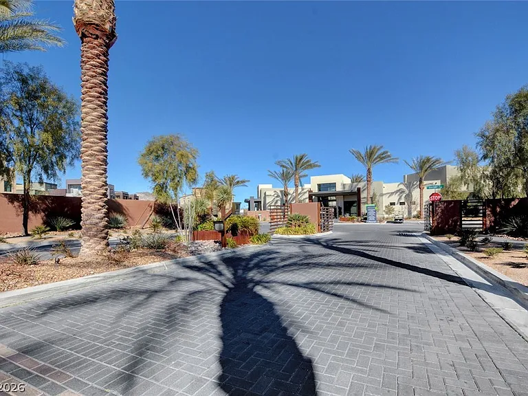 11401 Gravitation Dr — Photo 63