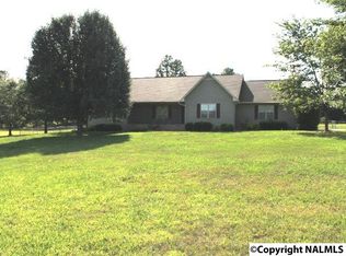 1922 Owen Dr NE, Fort Payne, AL 35967