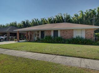 141 Alamo Dr, Houma, LA 70360