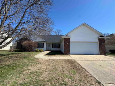 740 S 1st St, Sherman, IL, 62684