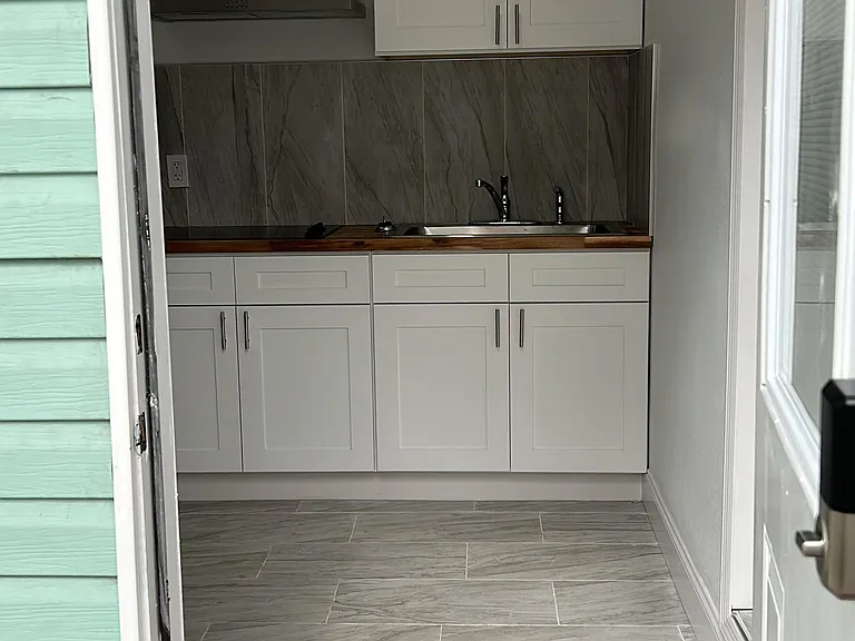 2814 Carolina Ave #S2 — Photo 3