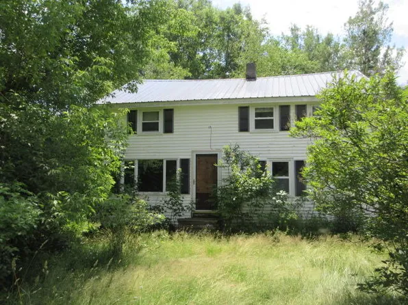 67 High Street, Milo, ME 04463