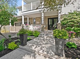 4 Lythgoe Ln, Ajax, ON L1Z 1N6