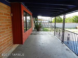 4th image of 8421 E Rosewood St