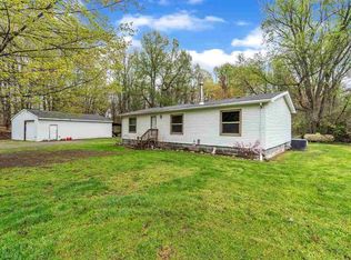 9504 Glenn Rd, Grass Lake, MI 49240