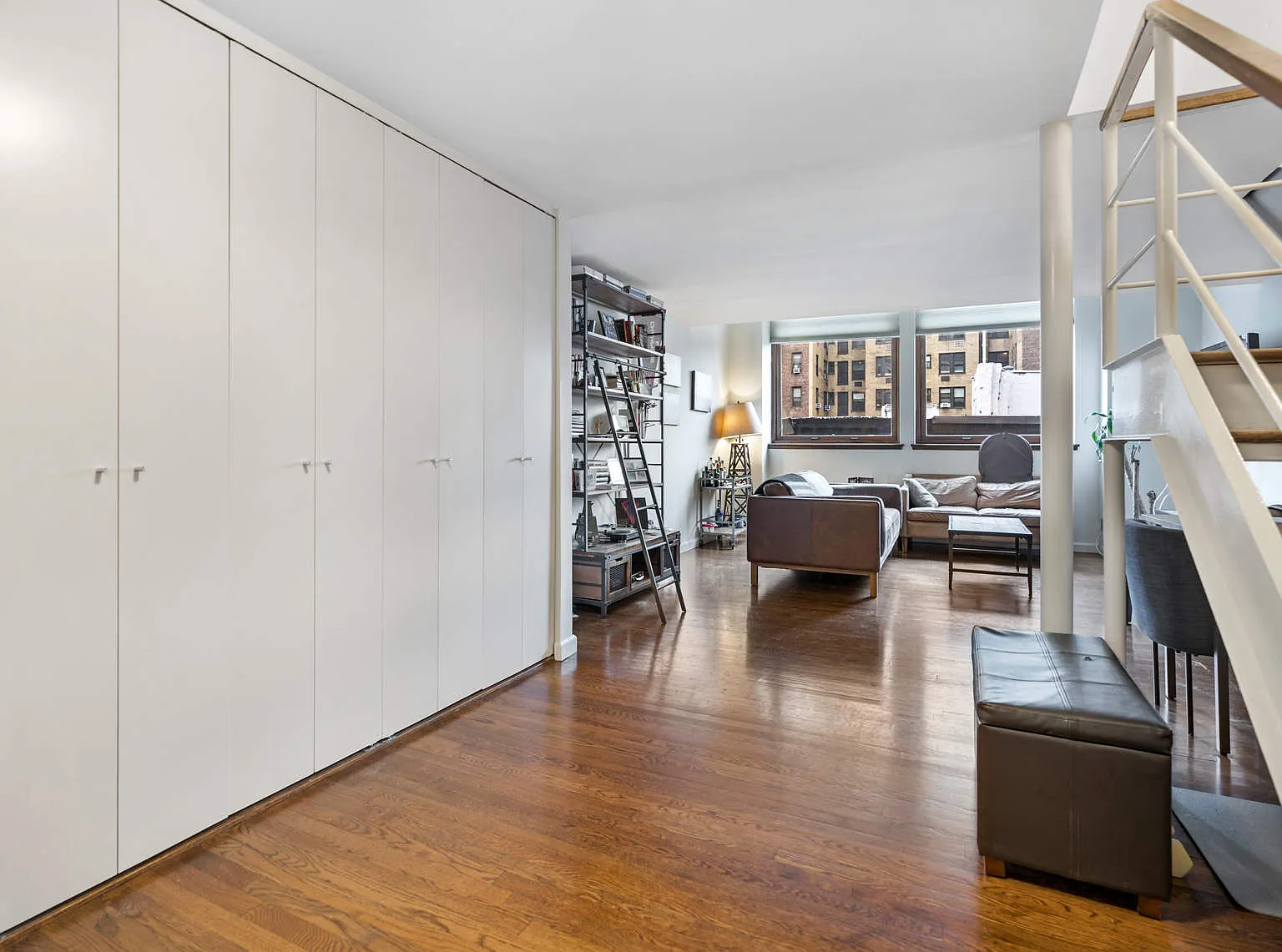 305 Second Avenue — Photo 4