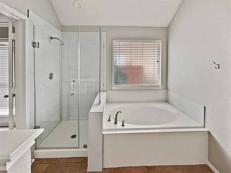10701 Birmingham Dr — Photo 20