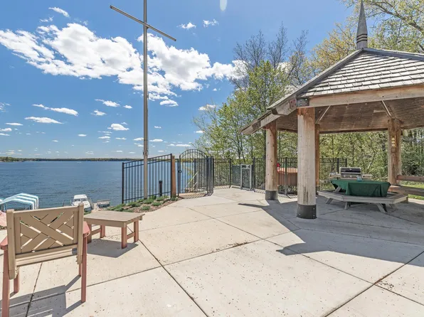 4371 Wilshire Blvd #104, Mound, MN 55364