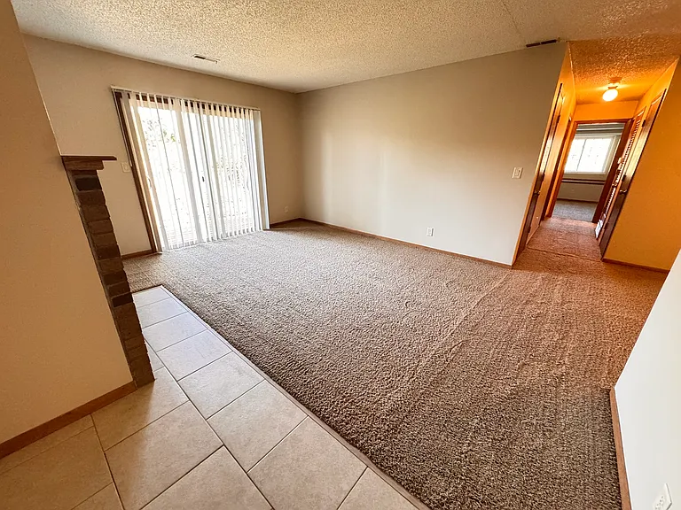 5101 Emerald Dr #20 — Photo 3