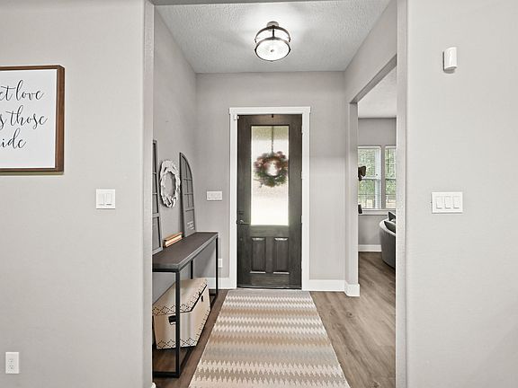 3rd image of 16912 Wagon Wheel Rd