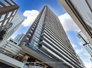 38 Widmer St #2707, Toronto, ON M5V 1X1