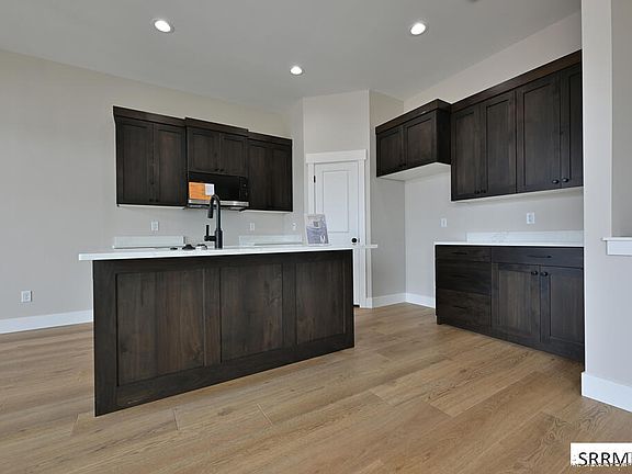 3rd image of 3059 Elixir Rd