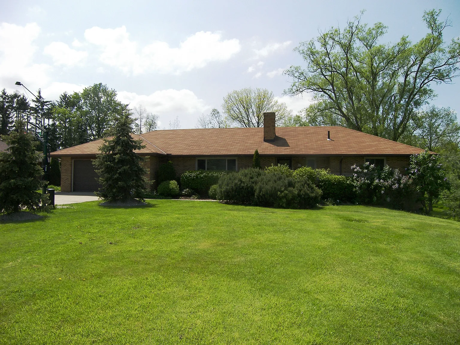 8650 Brecksville Rd photo 1