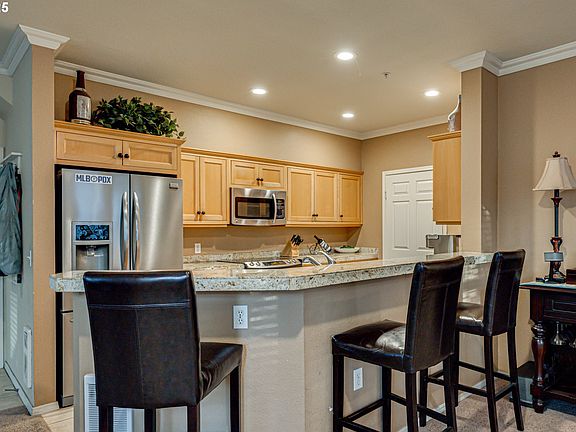 5th image of 698 SE Windward Pl