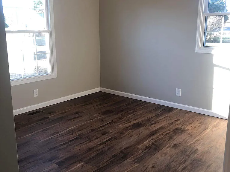 567 Cynthia Dr — Photo 9