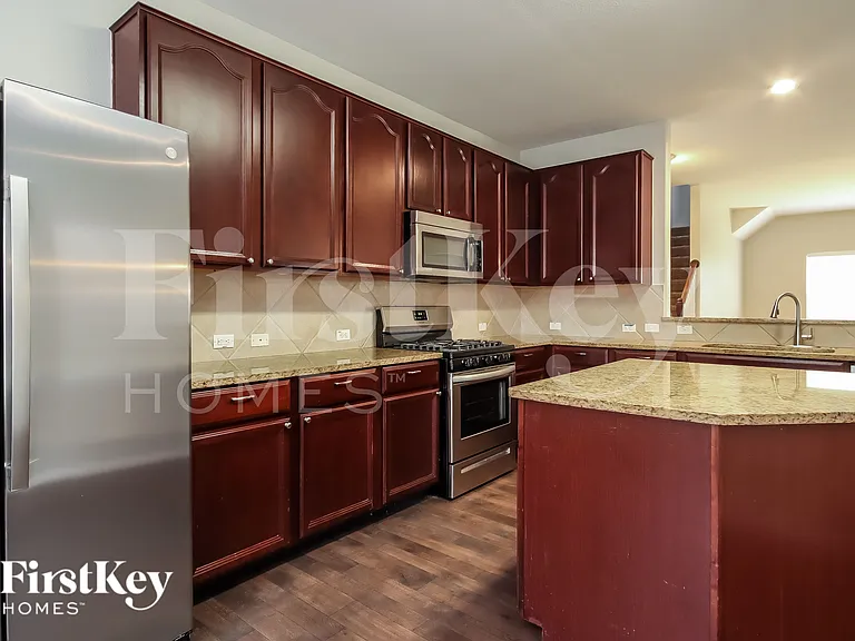 8610 Sunny Gallop Dr — Photo 7