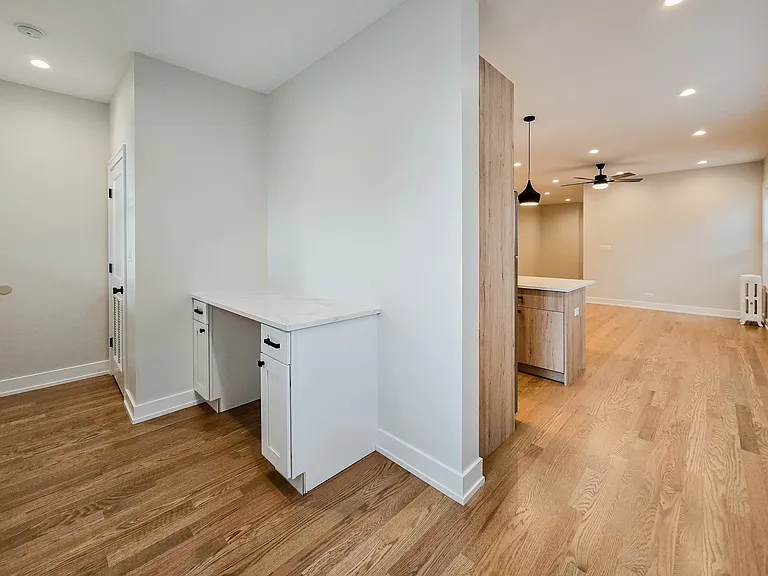 4953 N Oakley Ave #3 — Photo 13